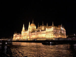 hungarian house of parliament